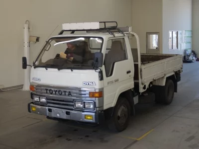 TOYOTA DYNA