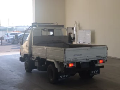 TOYOTA DYNA