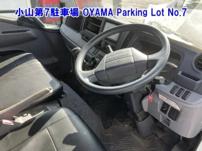 MITSUBISHI CANTER
