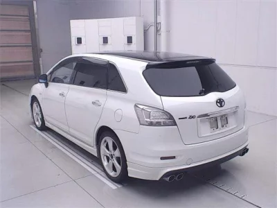 TOYOTA MARK X ZIO