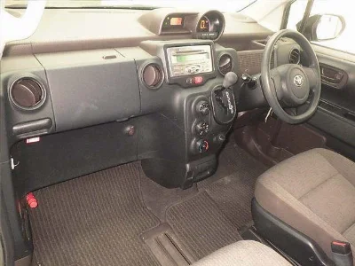 TOYOTA SPADE