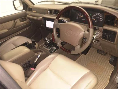TOYOTA LAND CRUISER 80