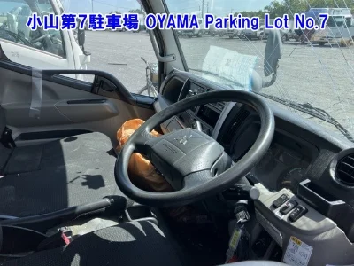 MITSUBISHI CANTER