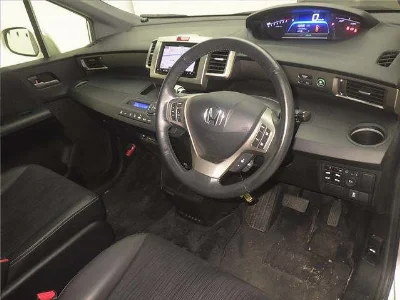 HONDA FREED SPIKE