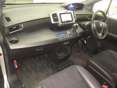 HONDA FREED SPIKE