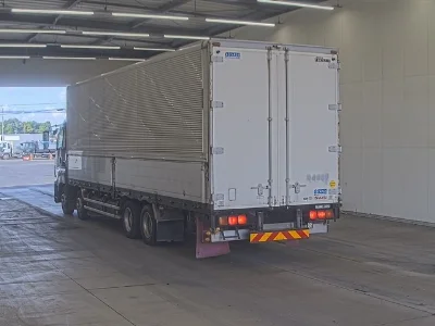 ISUZU GIGA
