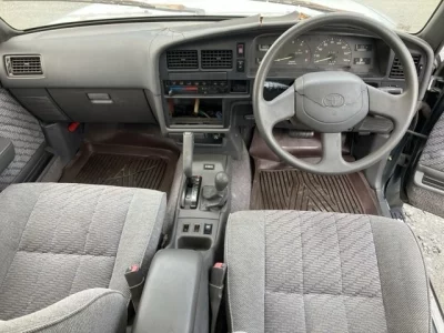 TOYOTA HILUX SURF