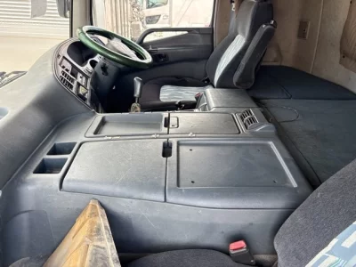 MITSUBISHI FUSO SUPER GREAT