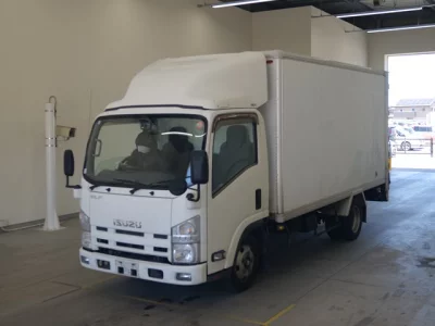 Isuzu ELF