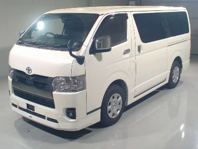 TOYOTA HIACE VAN