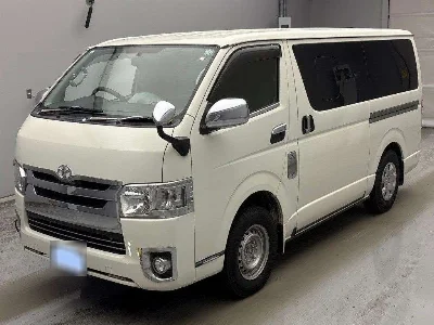 TOYOTA REGIUS VAN