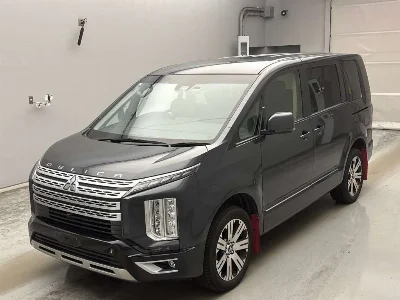 MITSUBISHI DELICA D:5