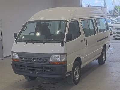 TOYOTA HIACE