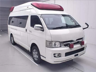 TOYOTA HIACE