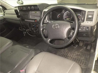 TOYOTA HIACE