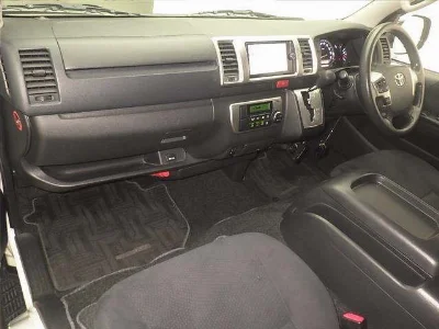 TOYOTA REGIUS ACE