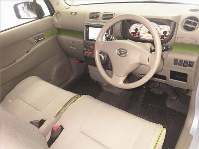 DAIHATSU MOVE CONTE
