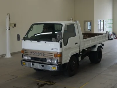 TOYOTA DYNA