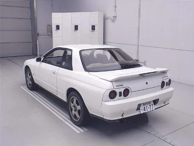 NISSAN SKYLINE