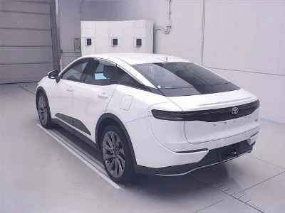 TOYOTA CROWN CROSSOVER