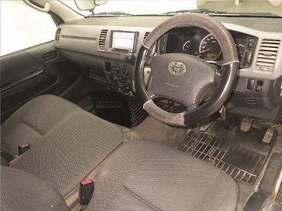 TOYOTA REGIUS ACE