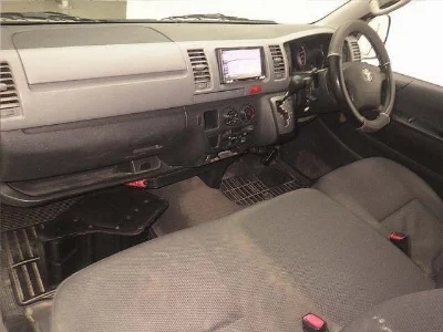 TOYOTA REGIUS ACE
