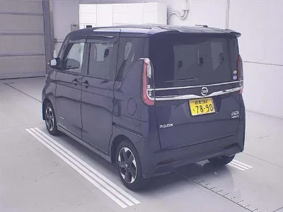 NISSAN ROOX