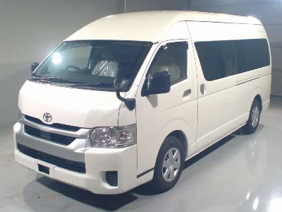 TOYOTA HIACE COMMUTER