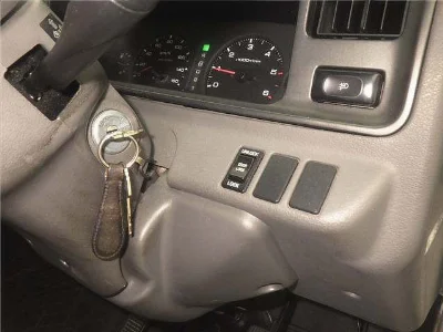 NISSAN CARAVAN