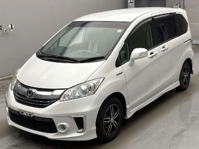 HONDA FREED HYBRID
