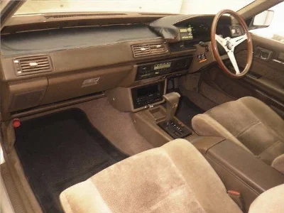 TOYOTA CRESTA