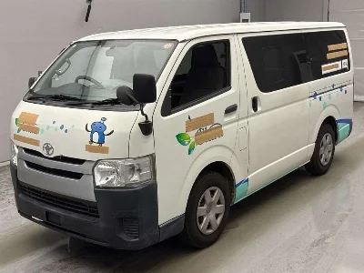 TOYOTA REGIUS VAN