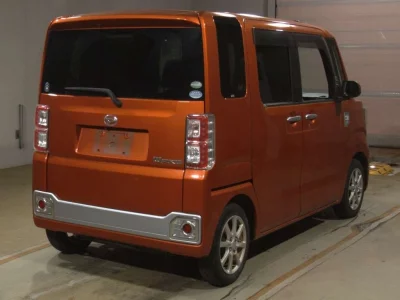 DAIHATSU WAKE