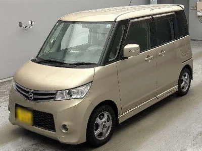 NISSAN ROOX