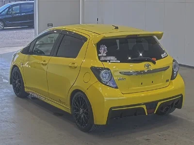 TOYOTA VITZ