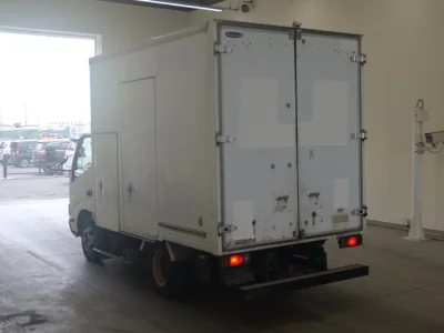 TOYOTA DYNA