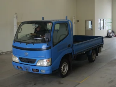 TOYOTA DYNA