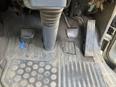 MITSUBISHI CANTER