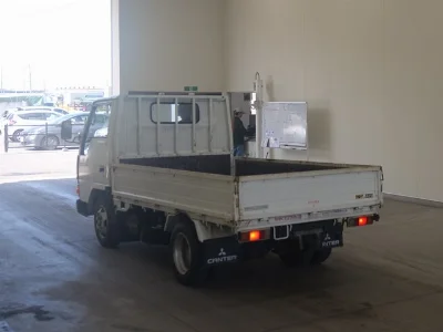 MITSUBISHI CANTER