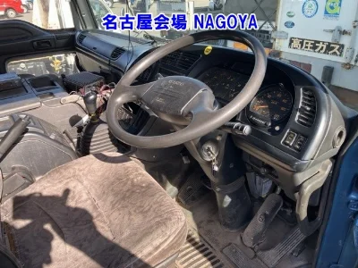 ISUZU GIGA