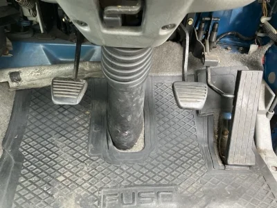 MITSUBISHI CANTER