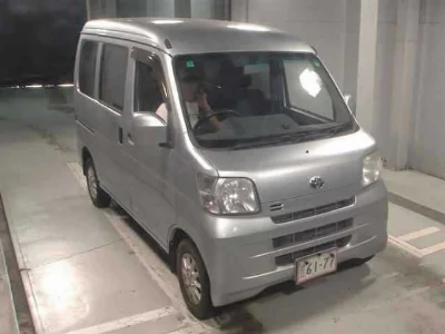 TOYOTA PIXIS VAN