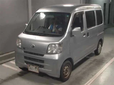 TOYOTA PIXIS VAN
