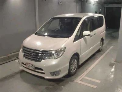 NISSAN SERENA
