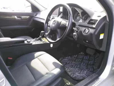 MERCEDES BENZ C CLASS