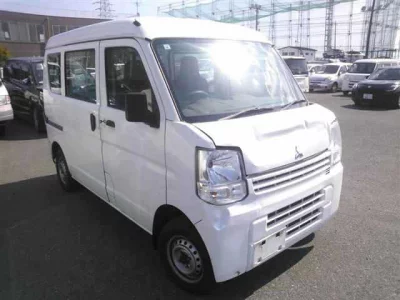 NISSAN NV100 CLIPPER