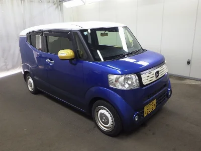 HONDA N-BOX SLASH