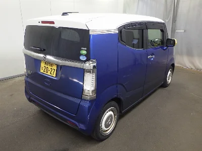 HONDA N-BOX SLASH