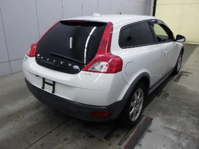 VOLVO C30