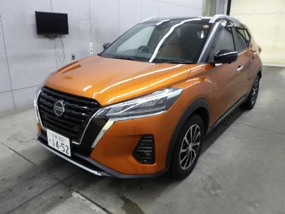 NISSAN KICKS